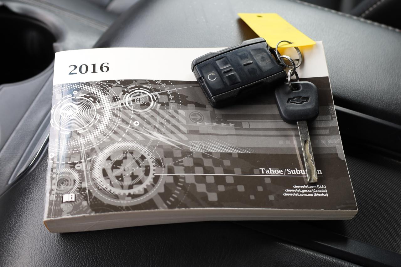 Chevrolet Suburban 2WD 4dr 1500 LT 2016