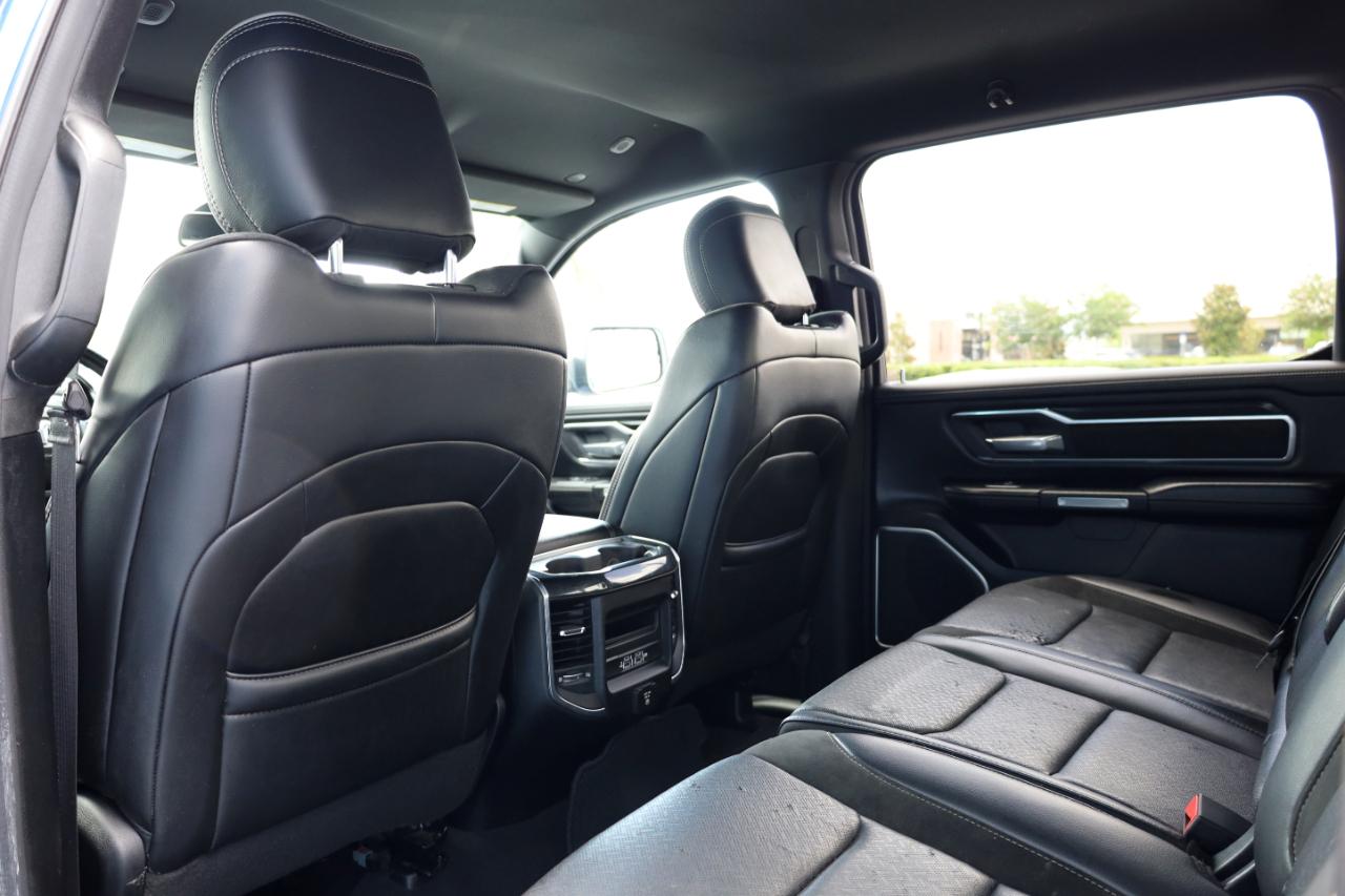 RAM 1500 Laramie 4x4 Crew Cab 5'7" Box 2019
