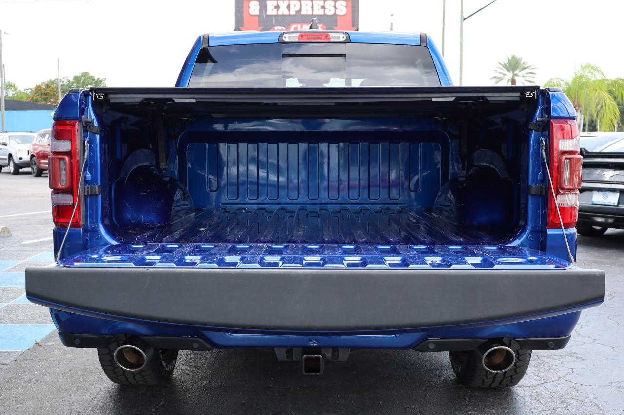 RAM 1500 Laramie 4x4 Crew Cab 5'7" Box 2019