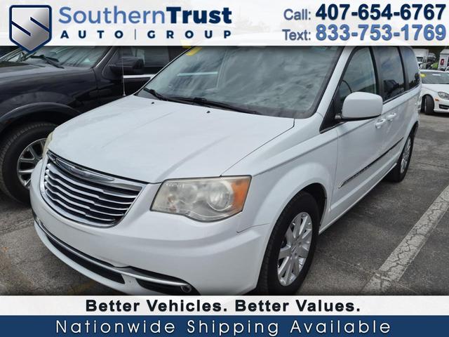 White 2014 Chrysler Town & Country Touring FWD Minivan Front-Wheel Drive Automatic