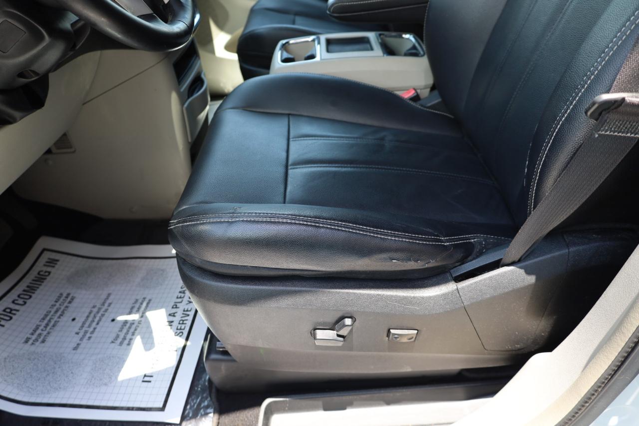 Chrysler Town & Country 4dr Wgn Touring 2014