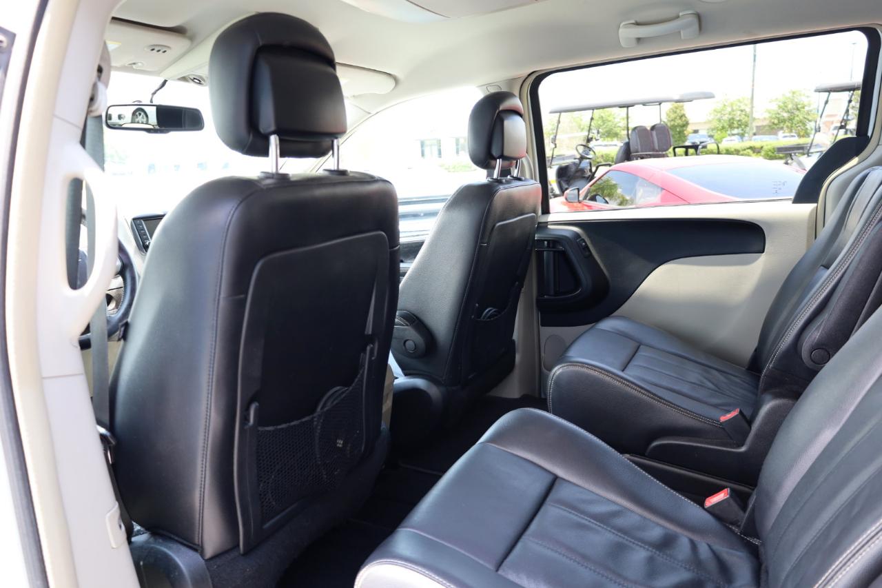 Chrysler Town & Country 4dr Wgn Touring 2014
