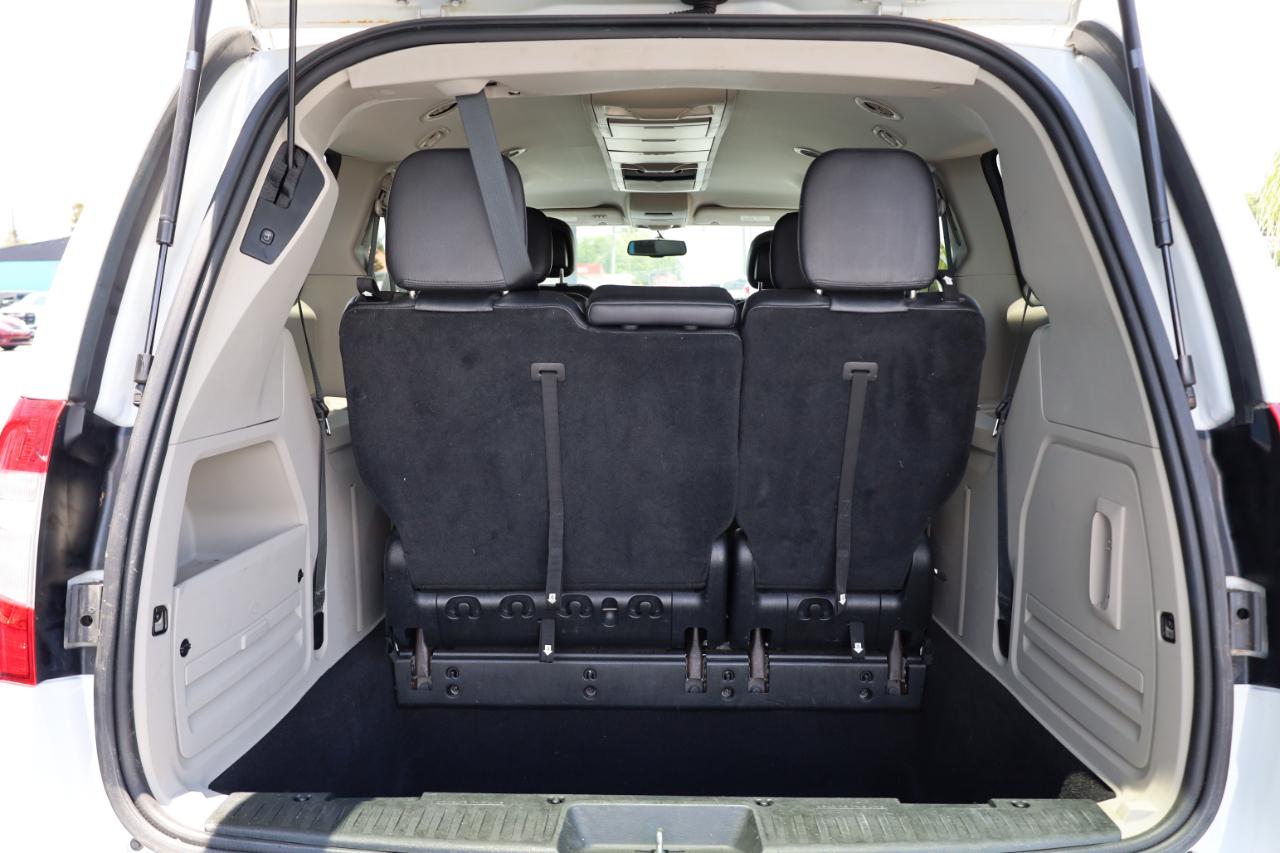 Chrysler Town & Country 4dr Wgn Touring 2014