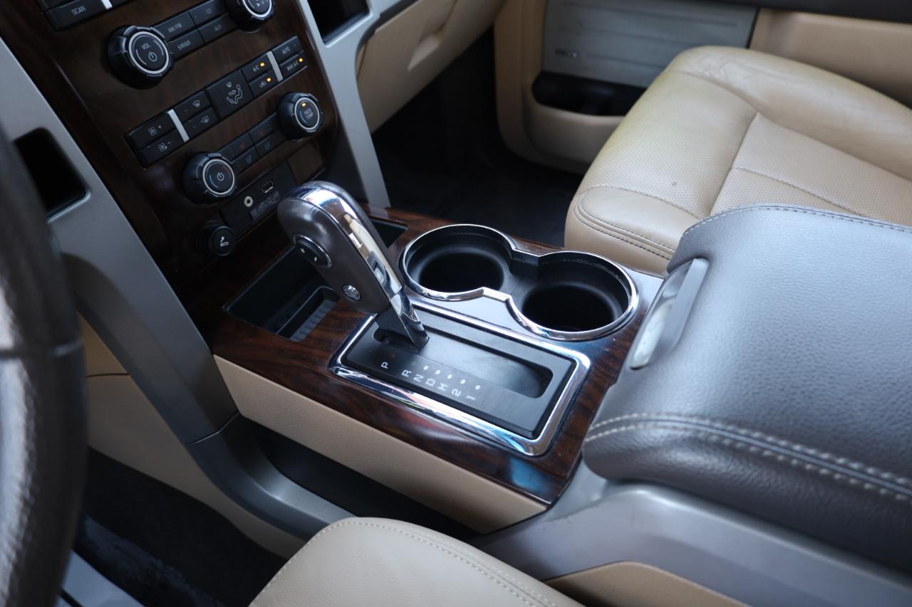 Ford F-150 2WD SuperCrew 145" Lariat 2012