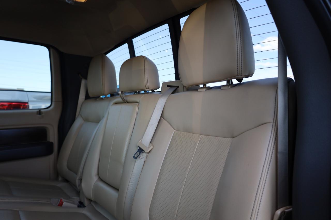 Ford F-150 2WD SuperCrew 145" Lariat 2012