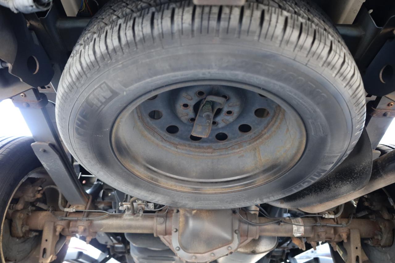 Ford F-150 2WD SuperCrew 145" Lariat 2012