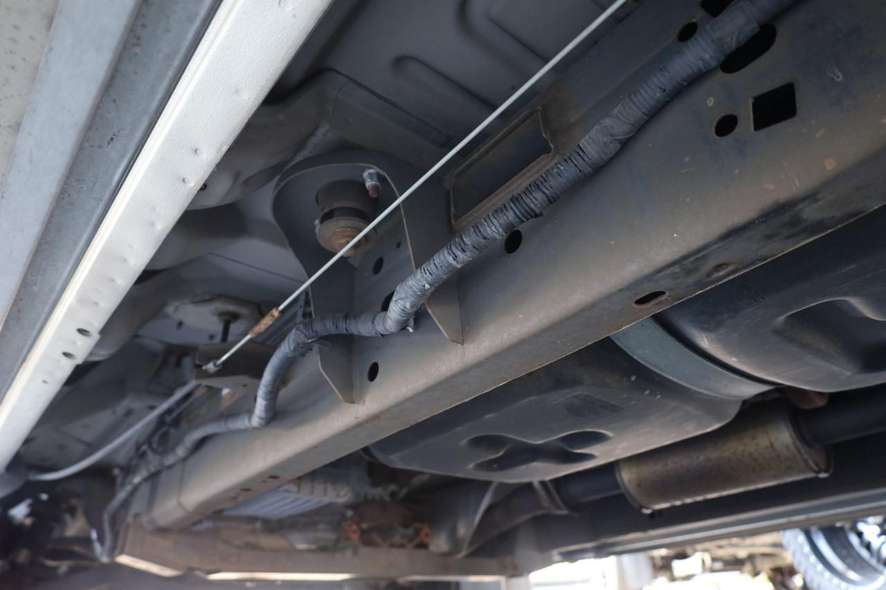 Ford F-150 2WD SuperCrew 145" Lariat 2012