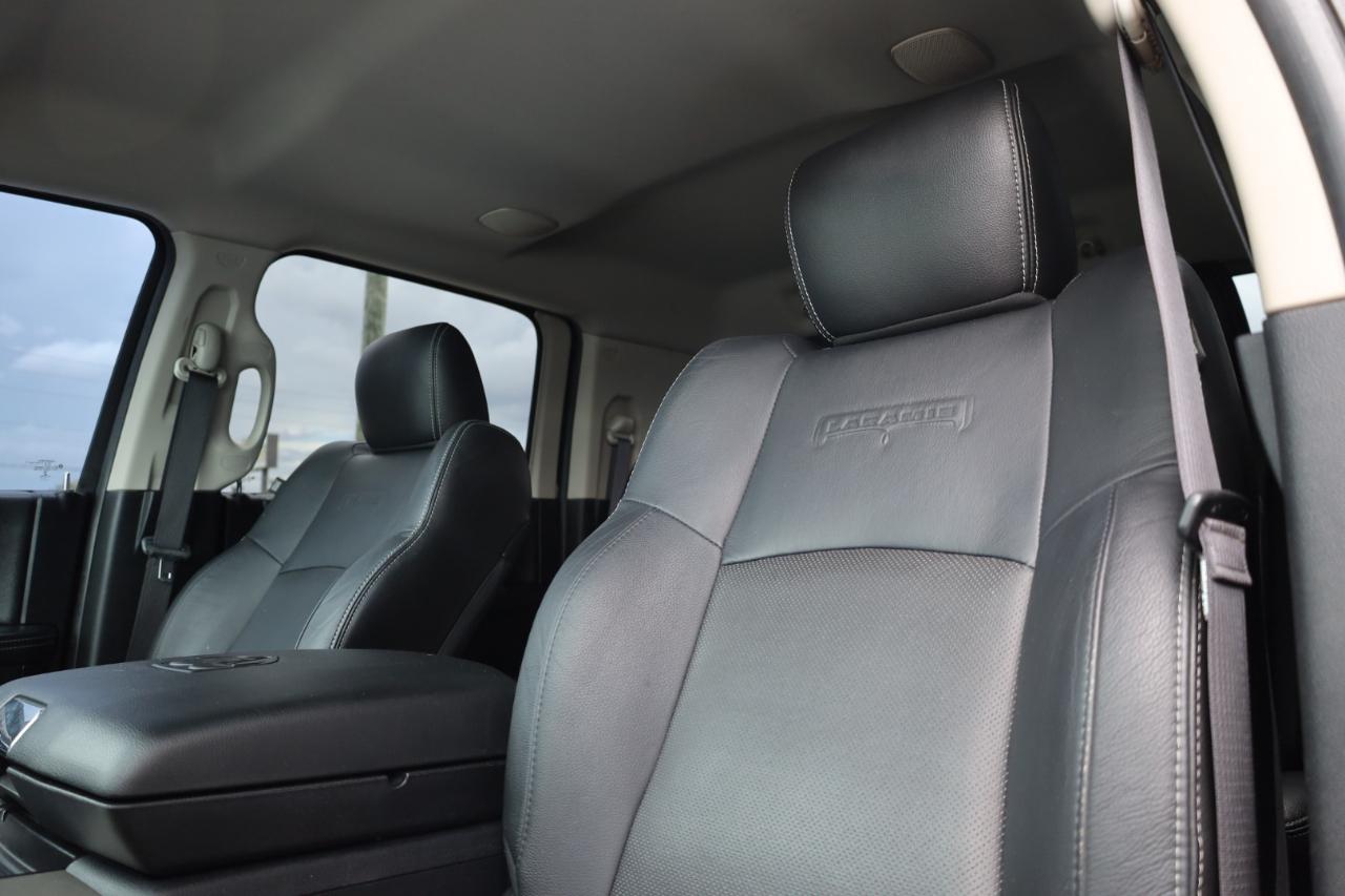 RAM 2500 4WD Mega Cab 160.5" Laramie 2015