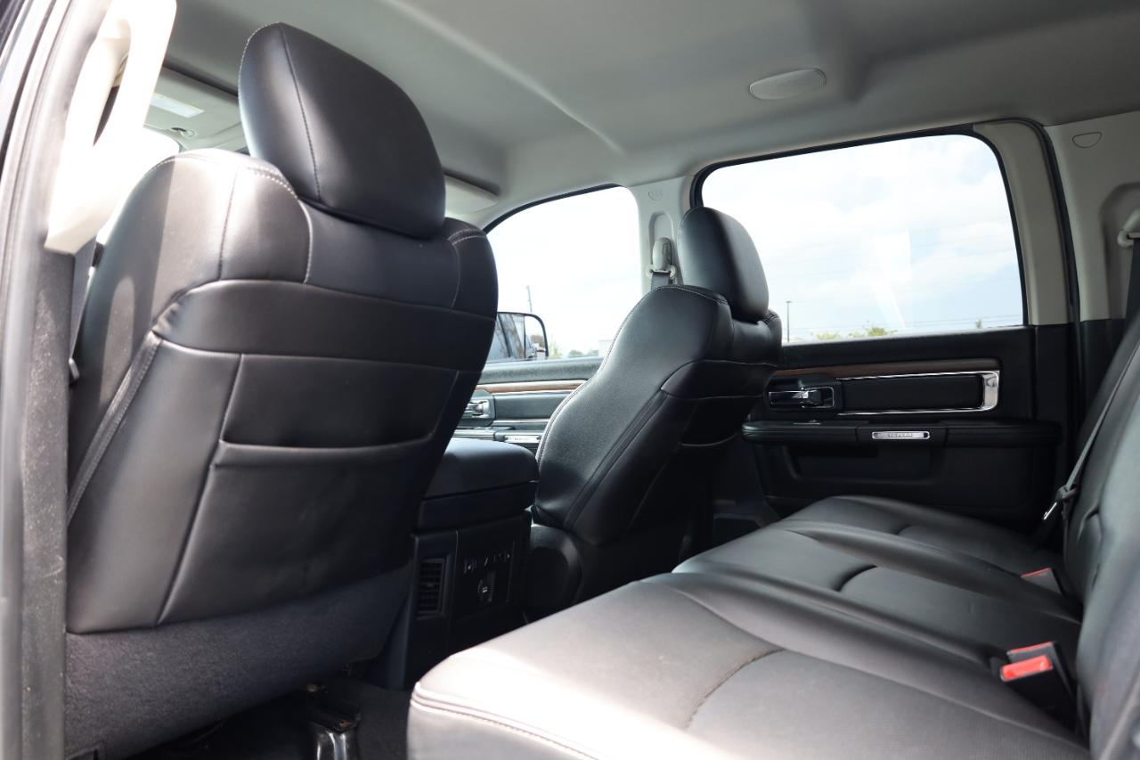 RAM 2500 4WD Mega Cab 160.5" Laramie 2015