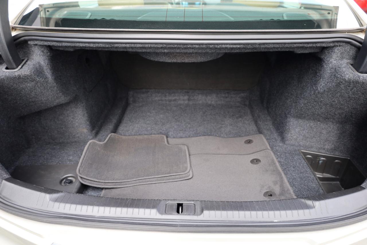 Cadillac ATS 4dr Sdn 2.5L Standard RWD 2014