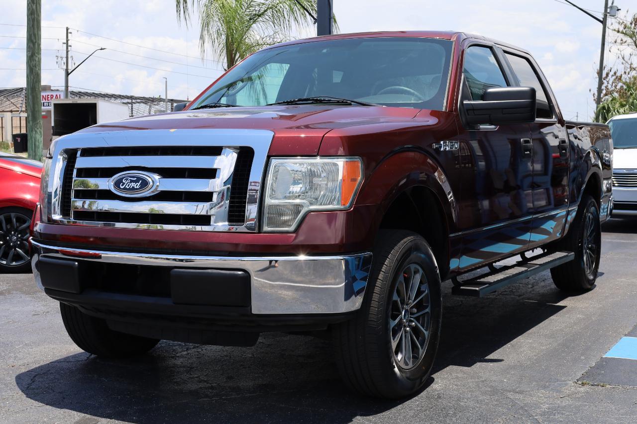 Ford F-150 2WD SuperCrew 145" XLT 2010