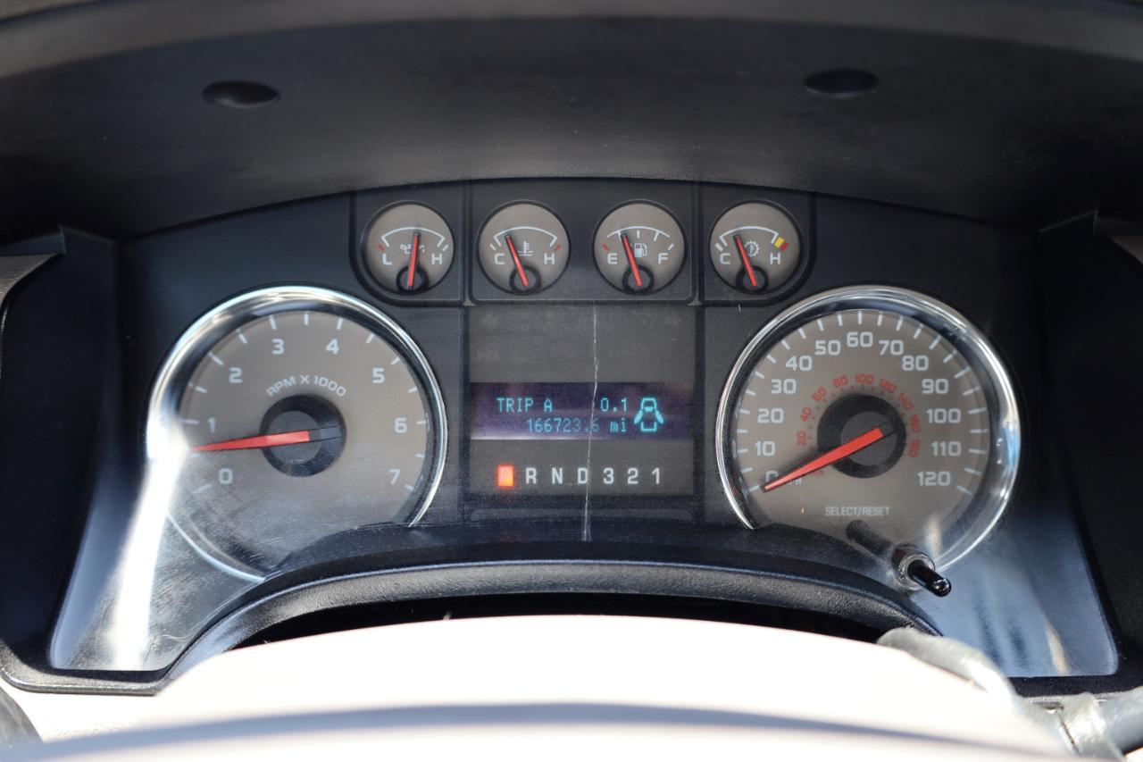 Ford F-150 2WD SuperCrew 145" XLT 2010