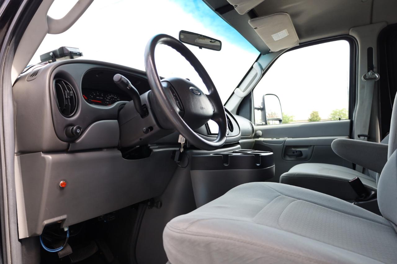 Ford Econoline Cargo Van E-350 Super Duty Commercial 2008