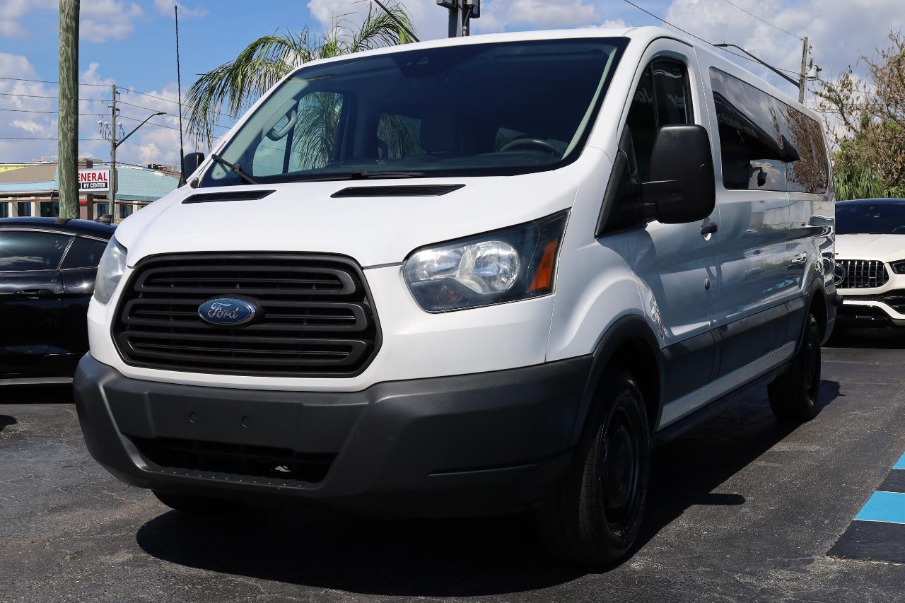 Ford Transit Wagon T-350 148" Low Roof XL Sliding RH Dr 2017