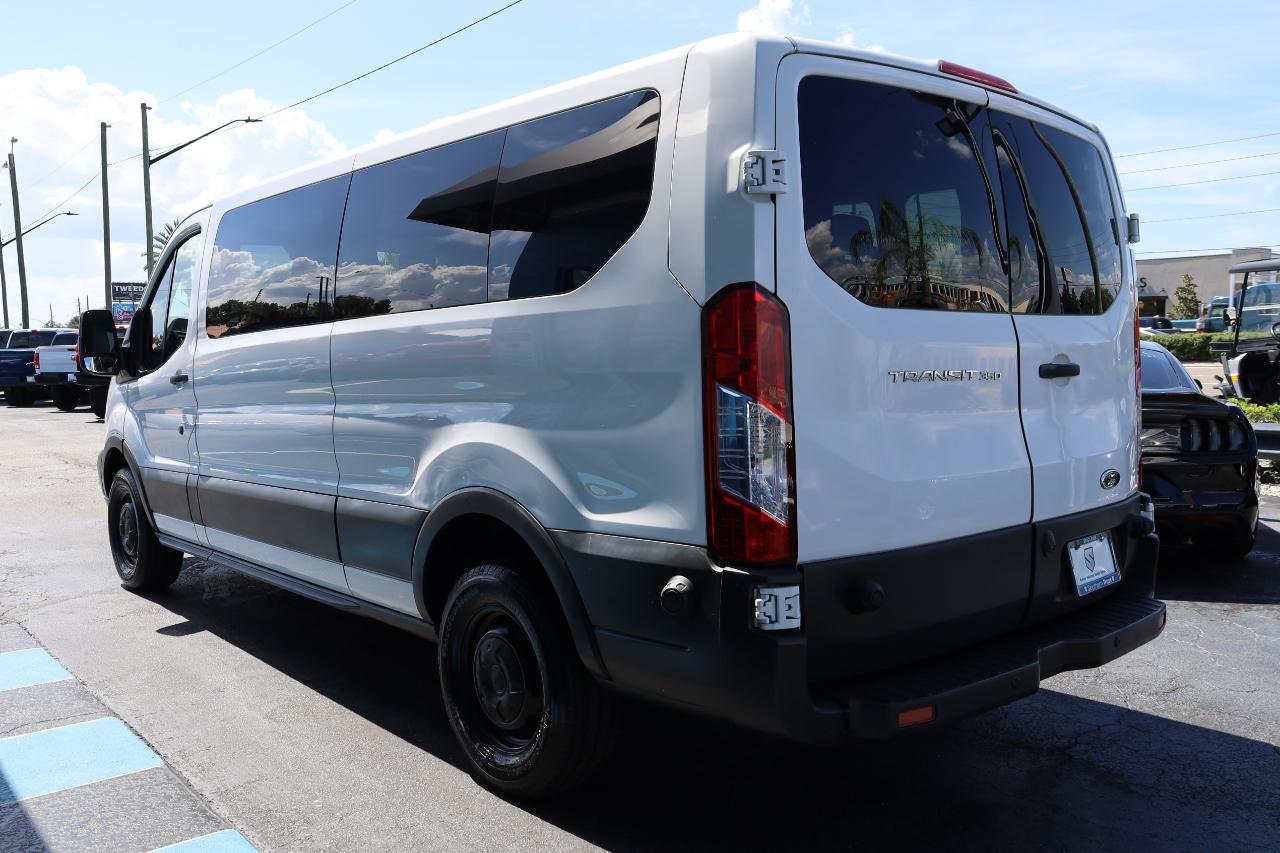 Ford Transit Wagon T-350 148" Low Roof XL Sliding RH Dr 2017