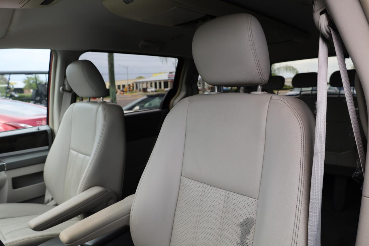 Dodge Grand Caravan 4dr Wgn SXT 2009