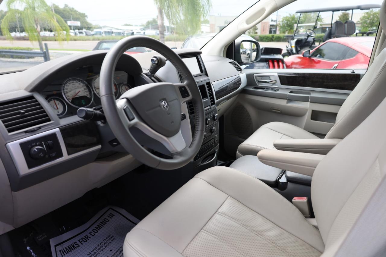 Dodge Grand Caravan 4dr Wgn SXT 2009