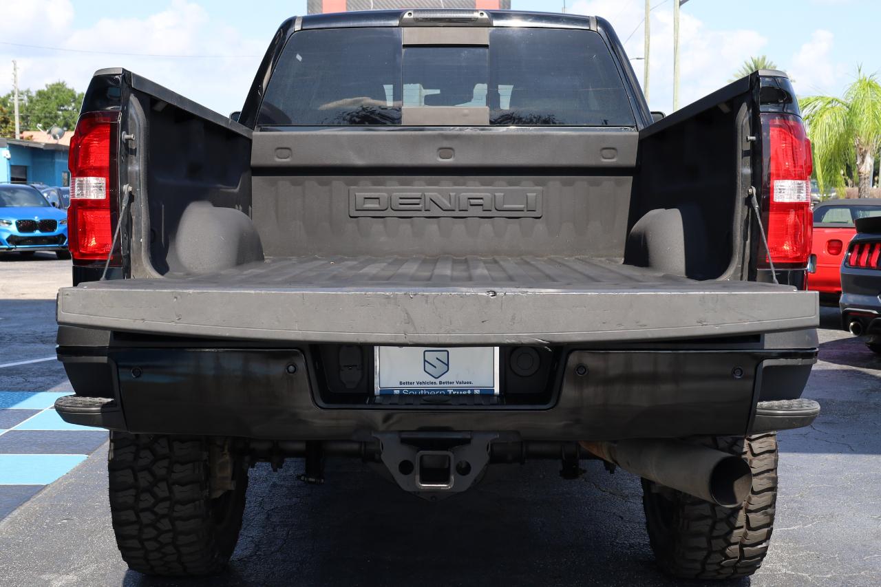 GMC Sierra 2500HD 4WD Crew Cab 153.7" Denali 2017