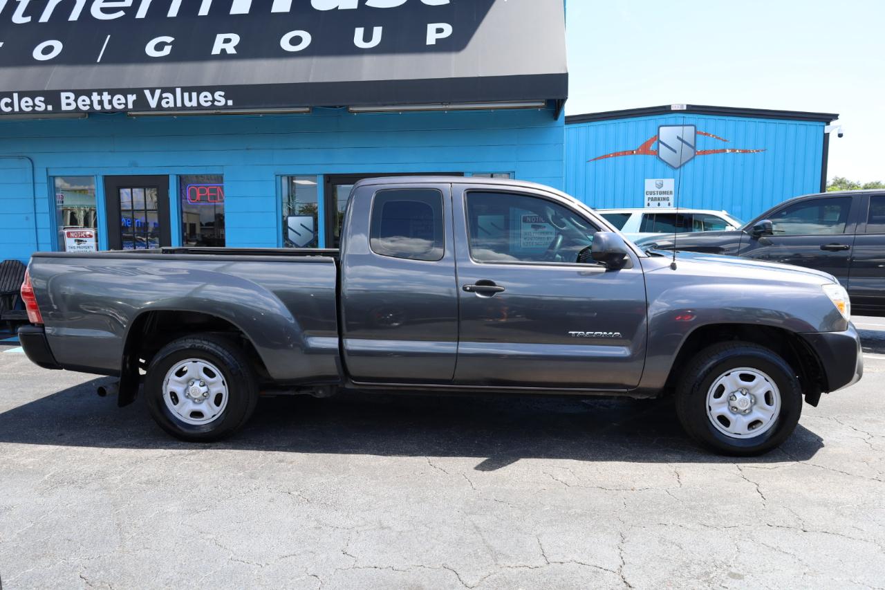 Toyota Tacoma 2WD Access Cab I4 MT (Natl) 2014