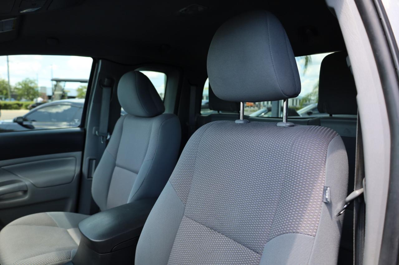 Toyota Tacoma 2WD Access Cab I4 MT (Natl) 2014