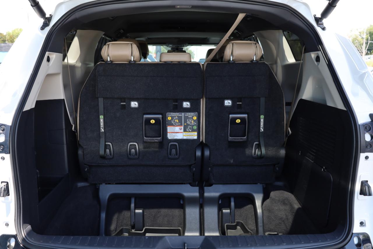 Toyota Sienna Limited FWD 7-Passenger (Natl) 2024