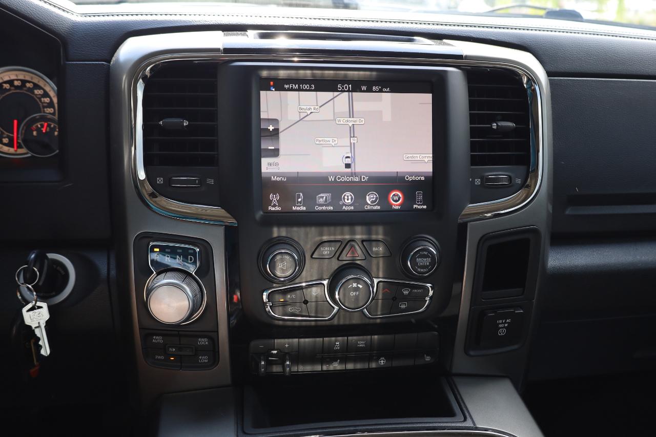 RAM 1500 Night 4x4 Regular Cab 6'4" Box 2017