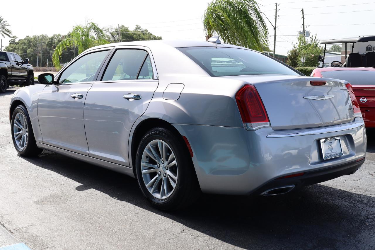 Chrysler 300 4dr Sdn 300C RWD 2016