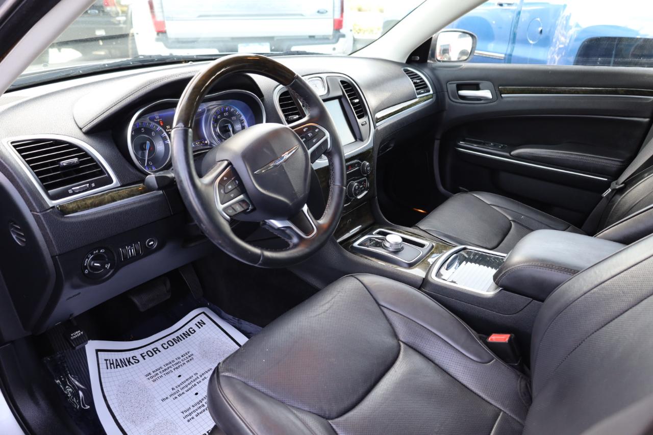 Chrysler 300 4dr Sdn 300C RWD 2016