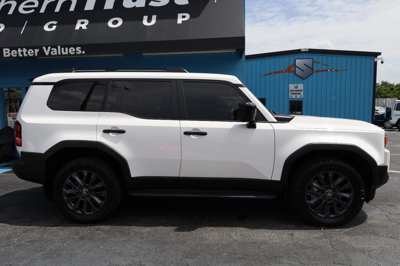 Toyota Land Cruiser 4WD (Natl) 2024