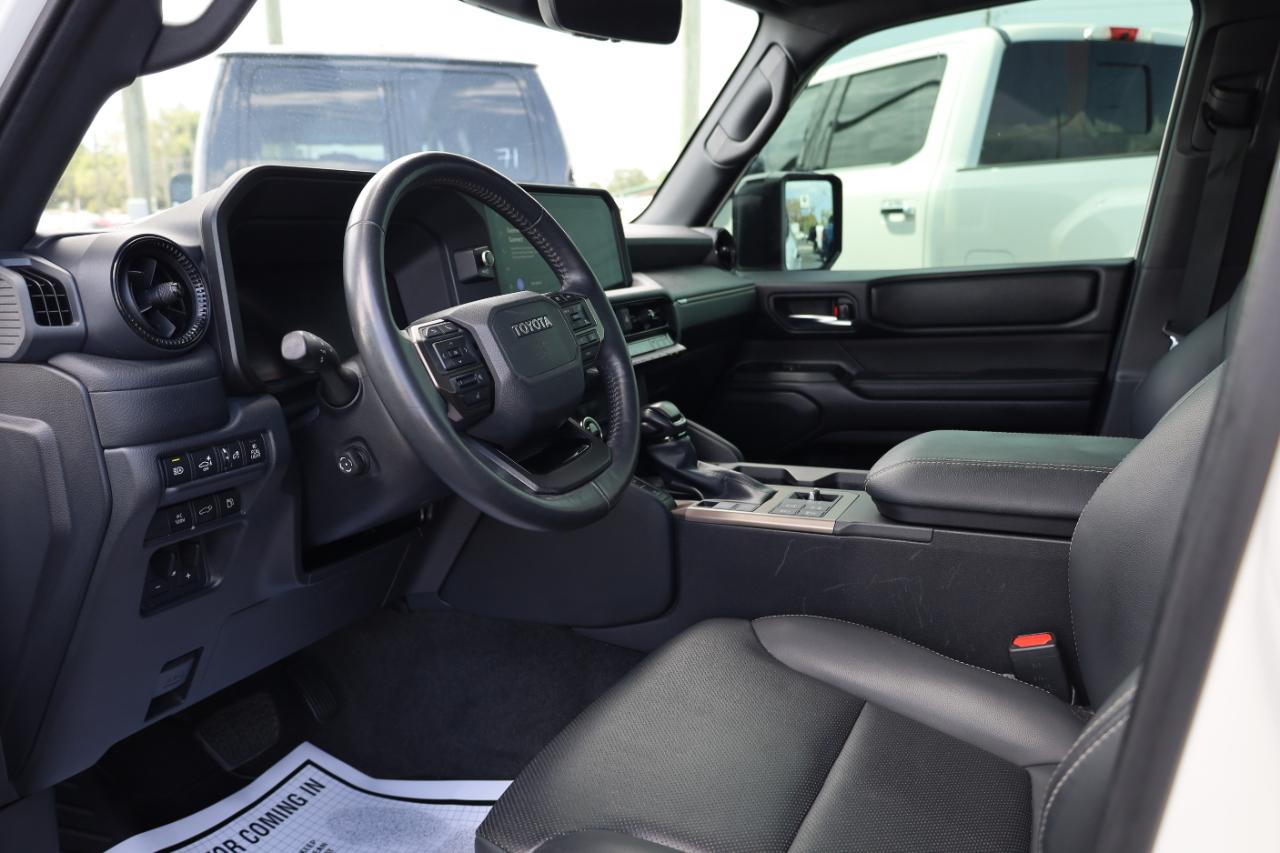 Toyota Land Cruiser 4WD (Natl) 2024