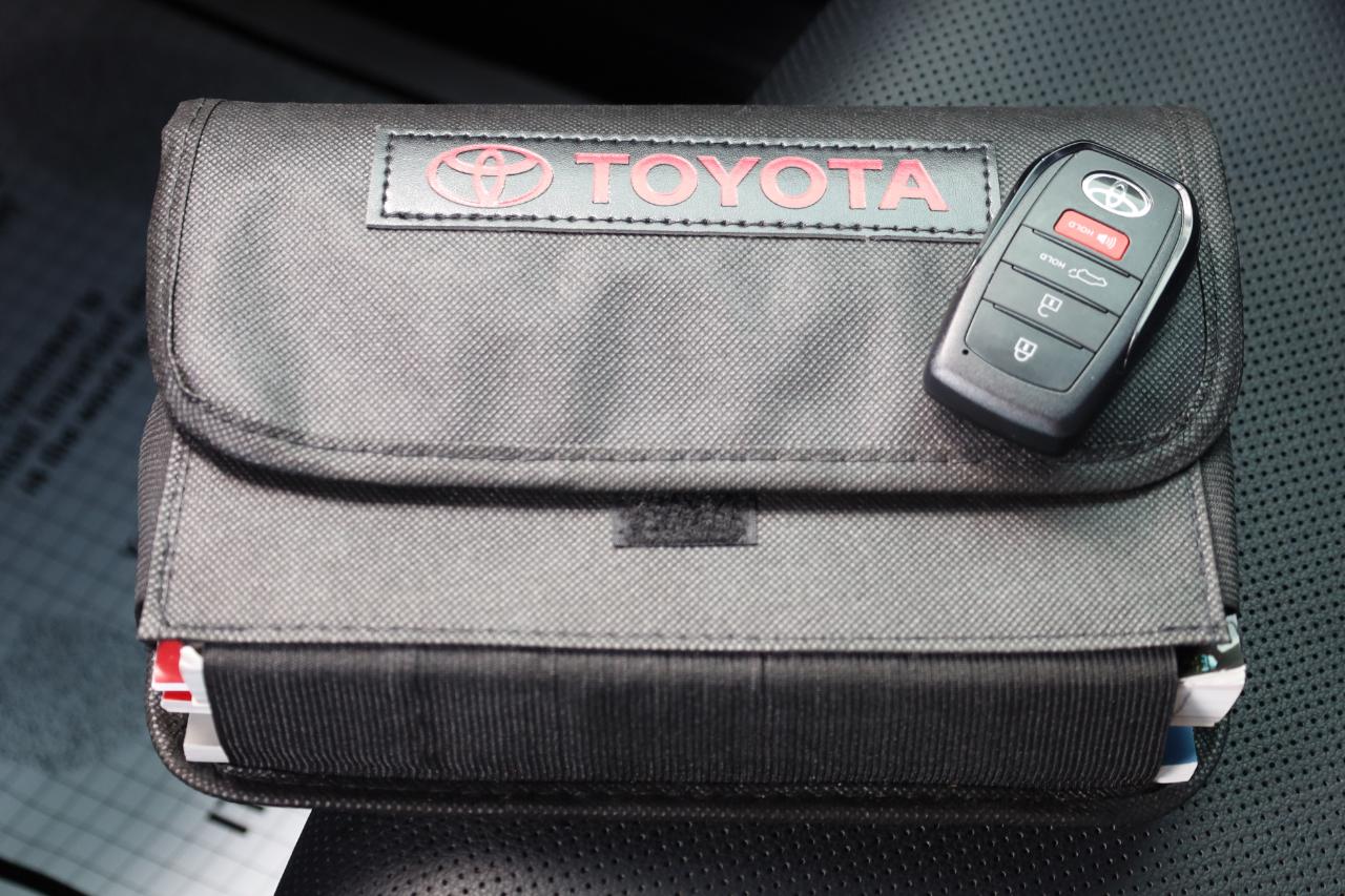 Toyota Land Cruiser 4WD (Natl) 2024