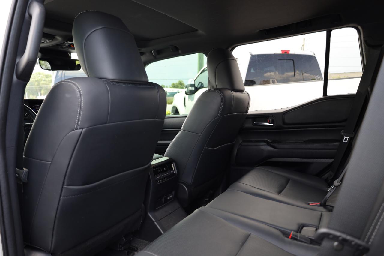 Toyota Land Cruiser 4WD (Natl) 2024