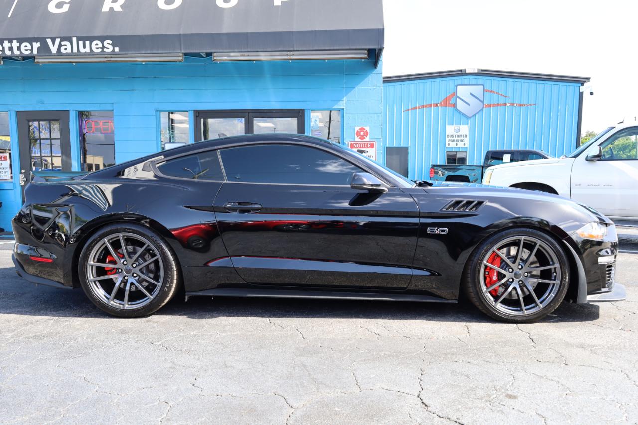 Ford Mustang GT Fastback 2021