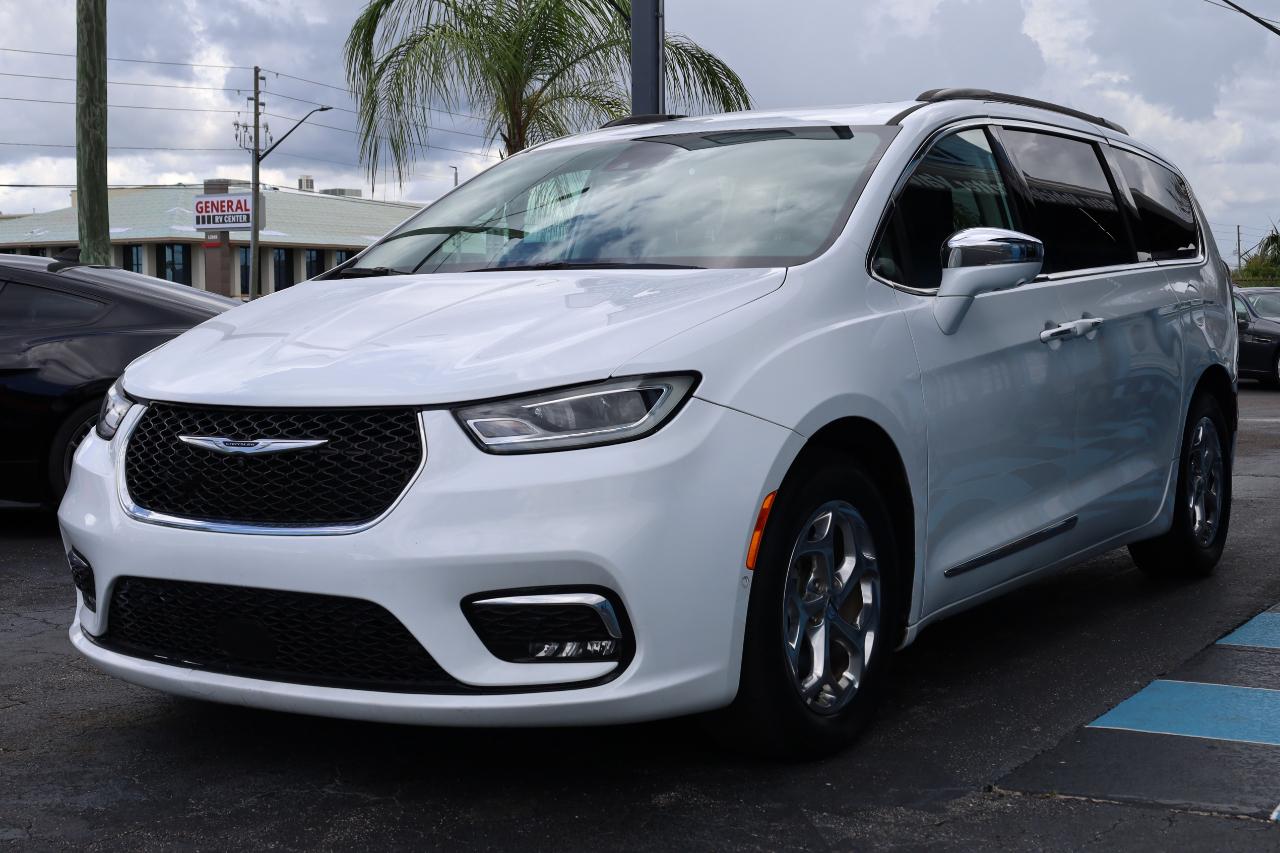 Chrysler Pacifica Limited FWD 2022
