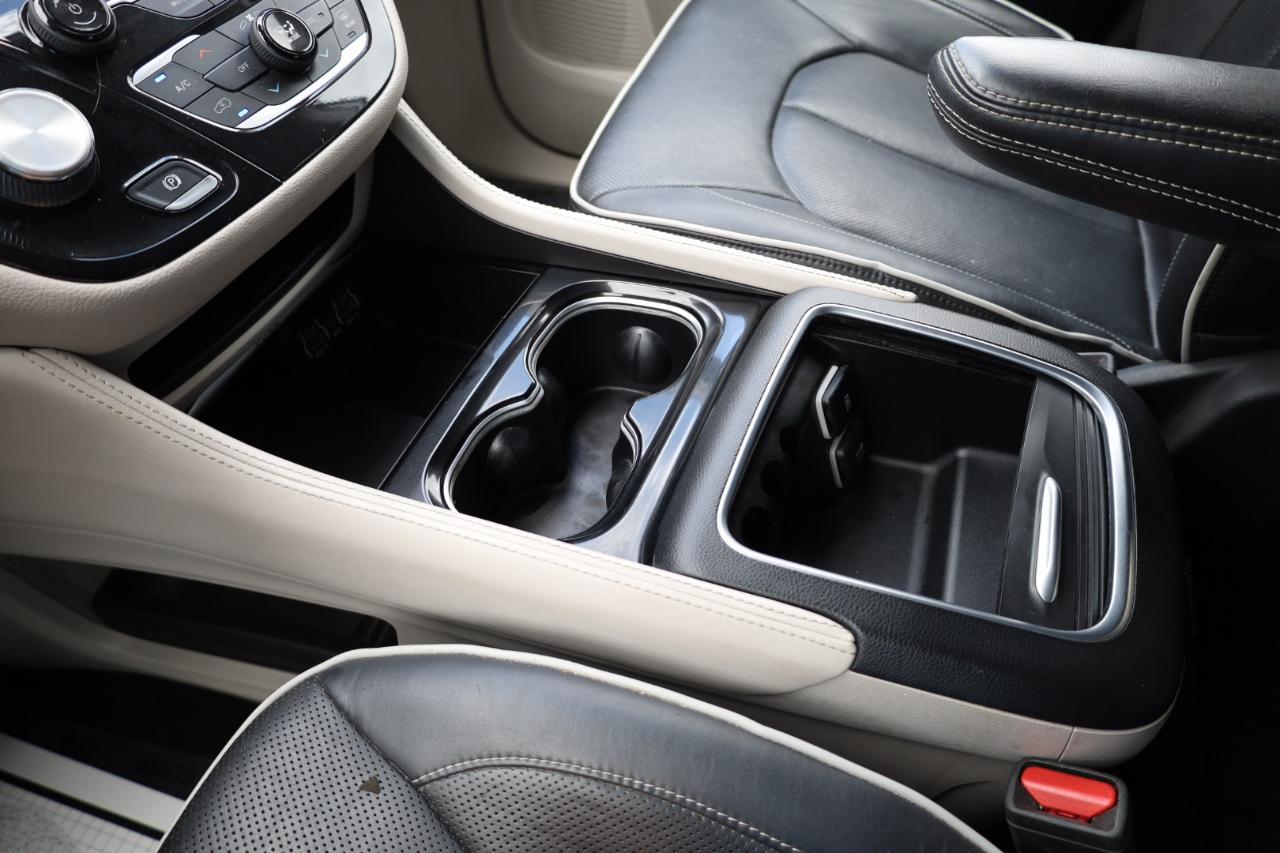 Chrysler Pacifica Limited FWD 2022