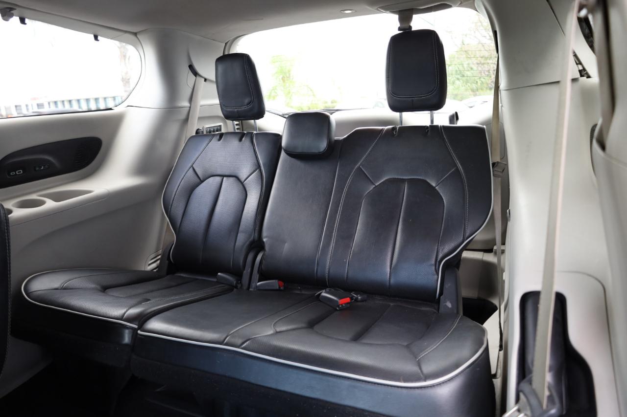 Chrysler Pacifica Limited FWD 2022