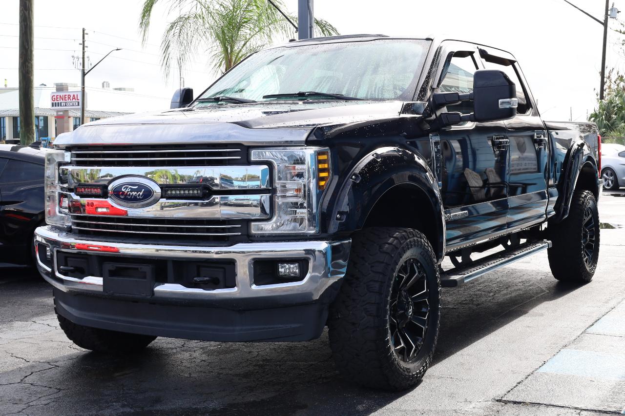 Ford Super Duty F-250 SRW Lariat 4WD Crew Cab 6.75' Box 2018