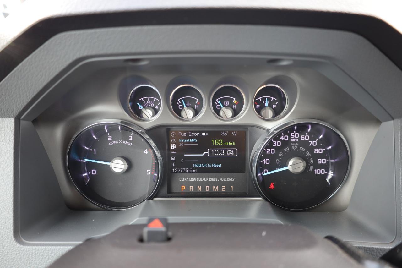 Ford Super Duty F-350 DRW 4WD Crew Cab 172" XLT 2016