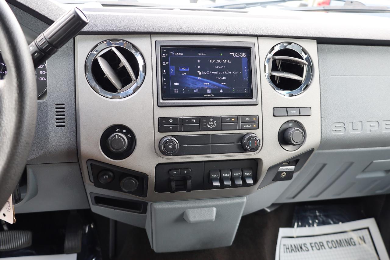 Ford Super Duty F-350 DRW 4WD Crew Cab 172" XLT 2016