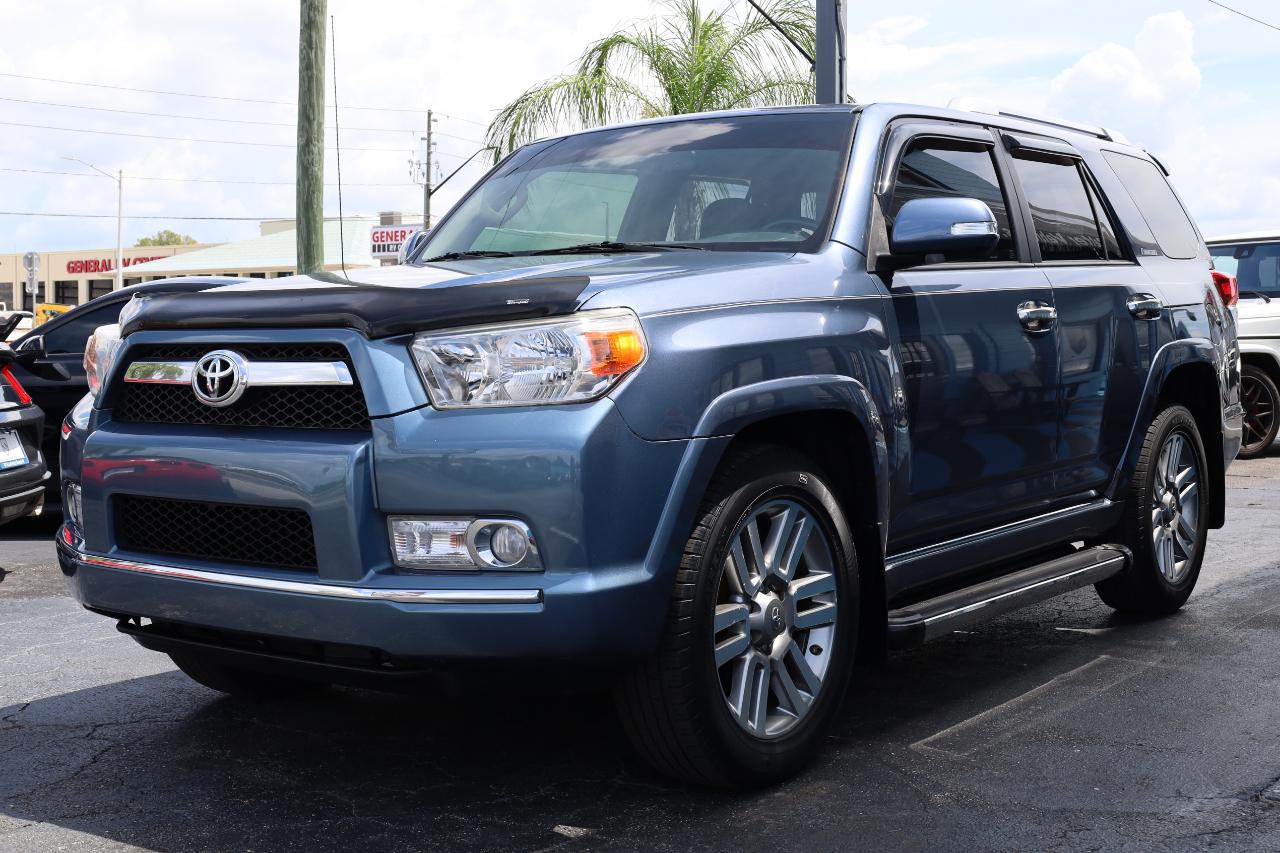 Toyota 4Runner RWD 4dr V6 Limited (Natl) 2013