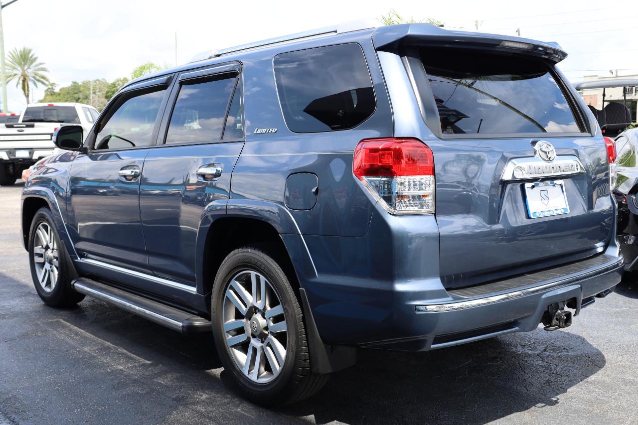 Toyota 4Runner RWD 4dr V6 Limited (Natl) 2013