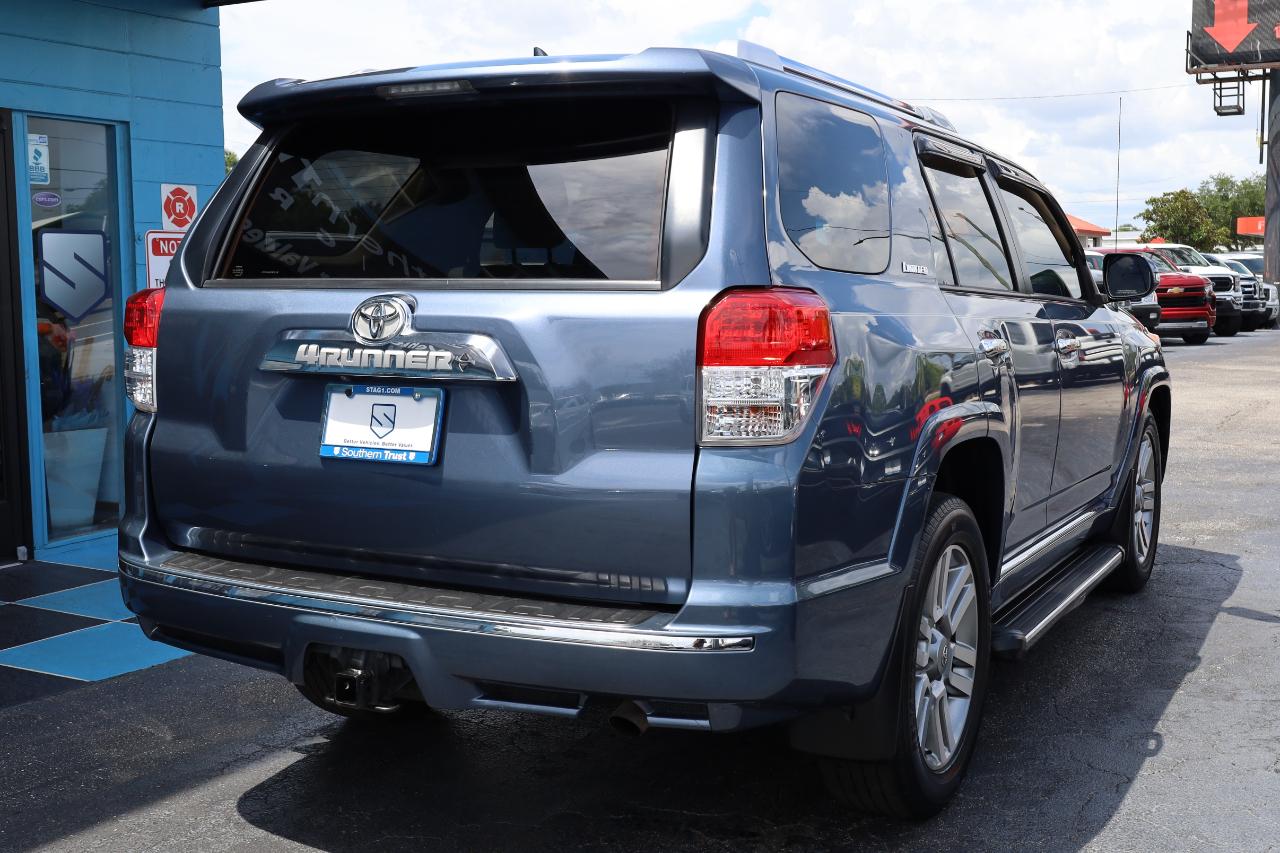 Toyota 4Runner RWD 4dr V6 Limited (Natl) 2013