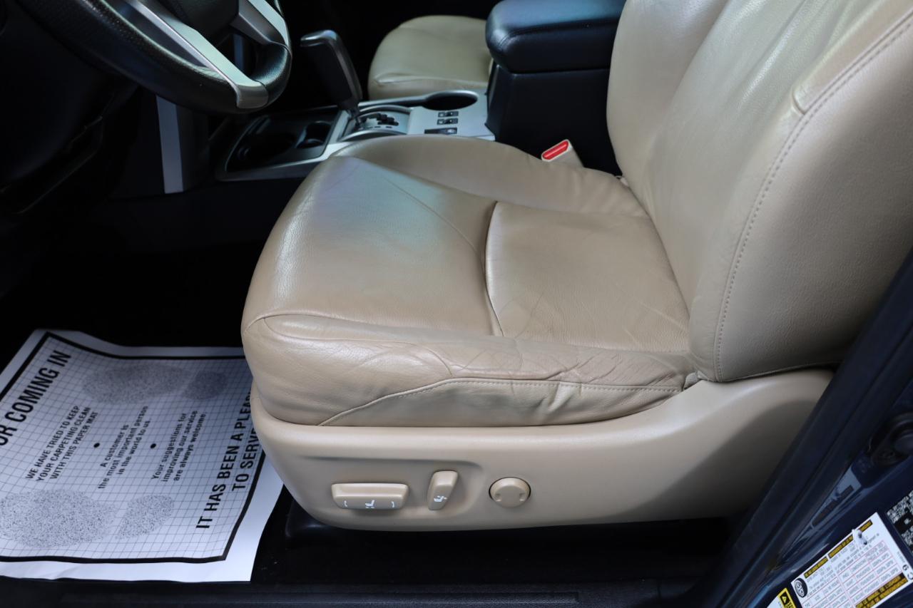 Toyota 4Runner RWD 4dr V6 Limited (Natl) 2013