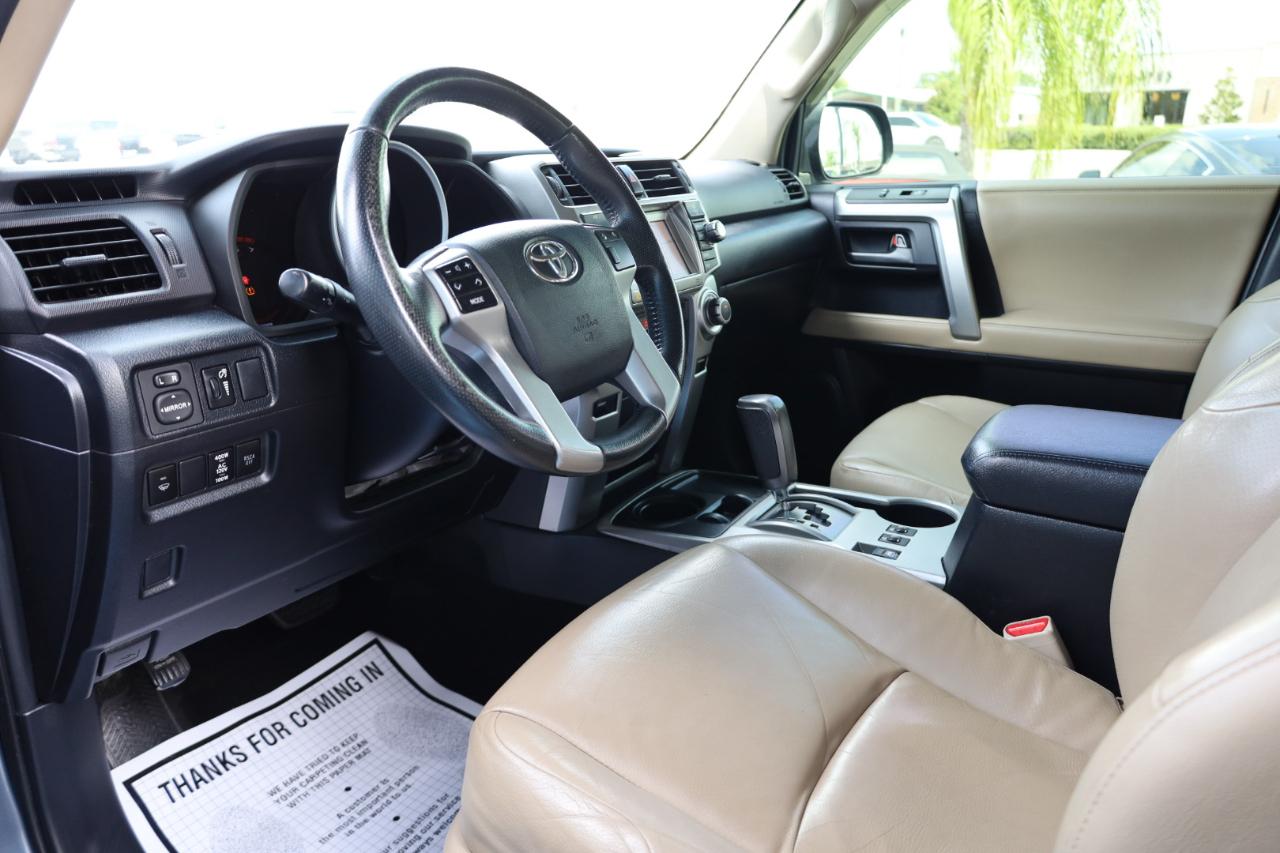 Toyota 4Runner RWD 4dr V6 Limited (Natl) 2013