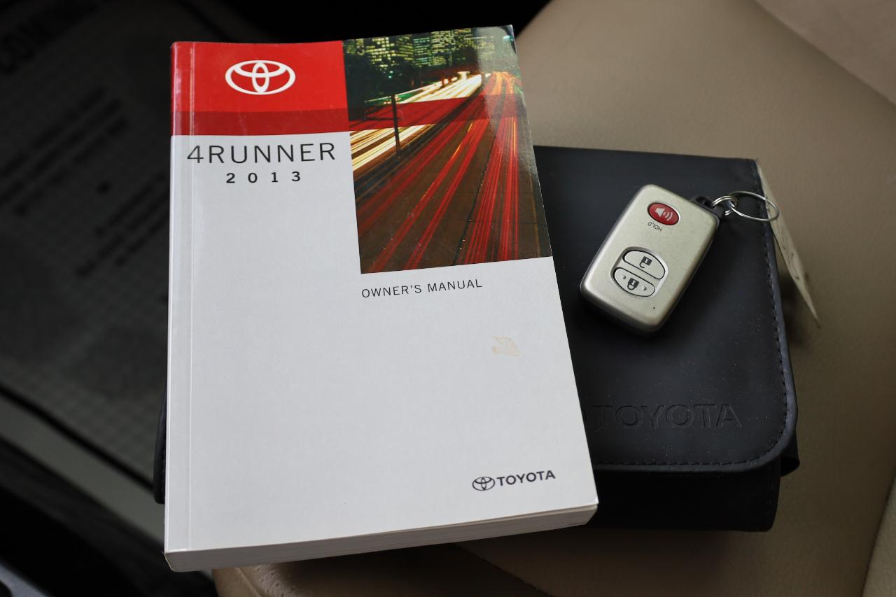 Toyota 4Runner RWD 4dr V6 Limited (Natl) 2013