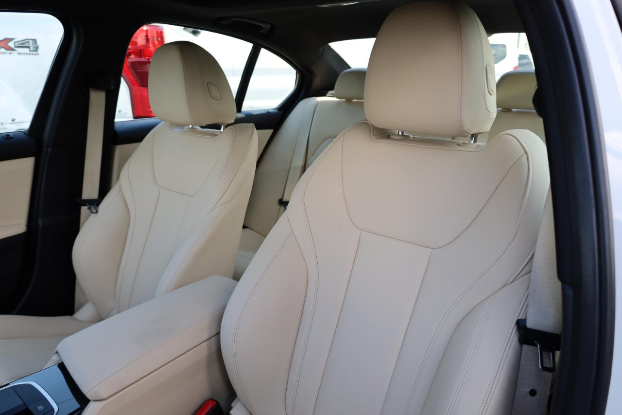 BMW 3 Series 330i xDrive Sedan North America 2021