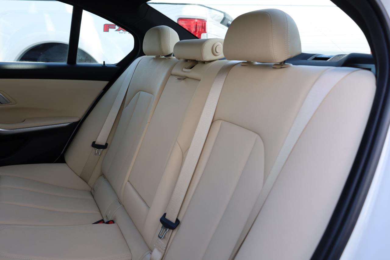 BMW 3 Series 330i xDrive Sedan North America 2021