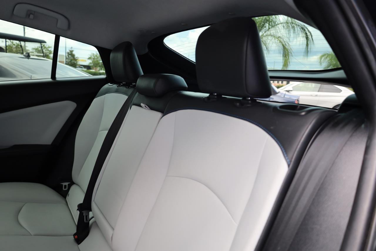 Toyota Prius Limited (Natl) 2019