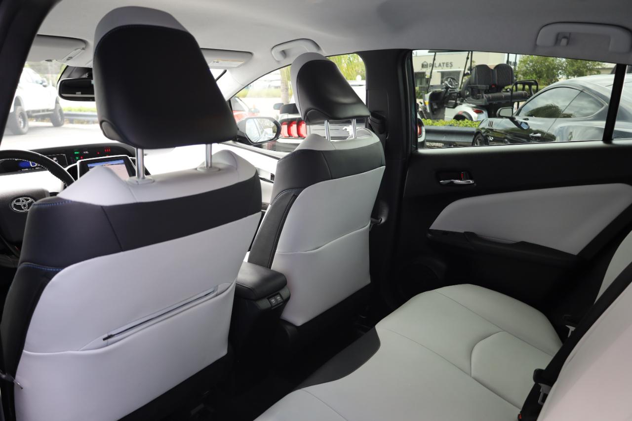 Toyota Prius Limited (Natl) 2019