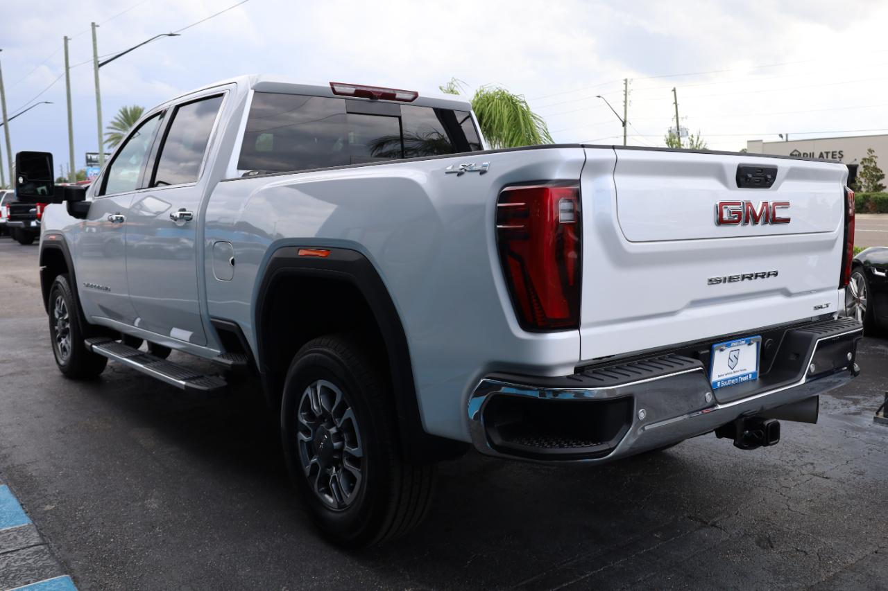 GMC Sierra 2500HD 4WD Crew Cab 159" SLT 2024